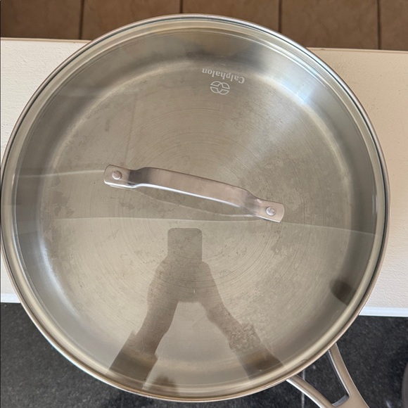 Calphalon Stainless Steel Frying Pan with Glass Lid 10.5” diameter - Picture 4 of 10
